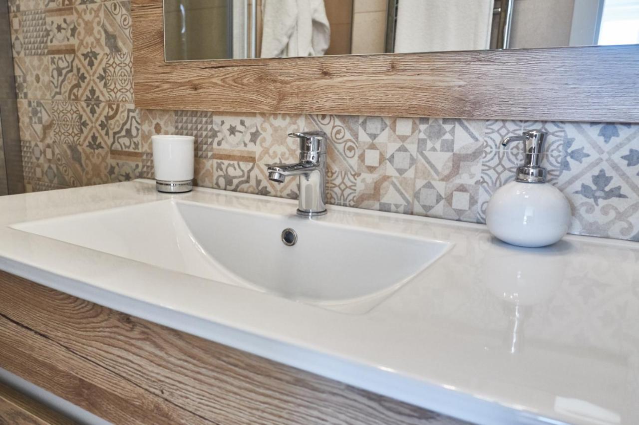 Equorum Delicious Suite - Ostuni Centro ภายนอก รูปภาพ