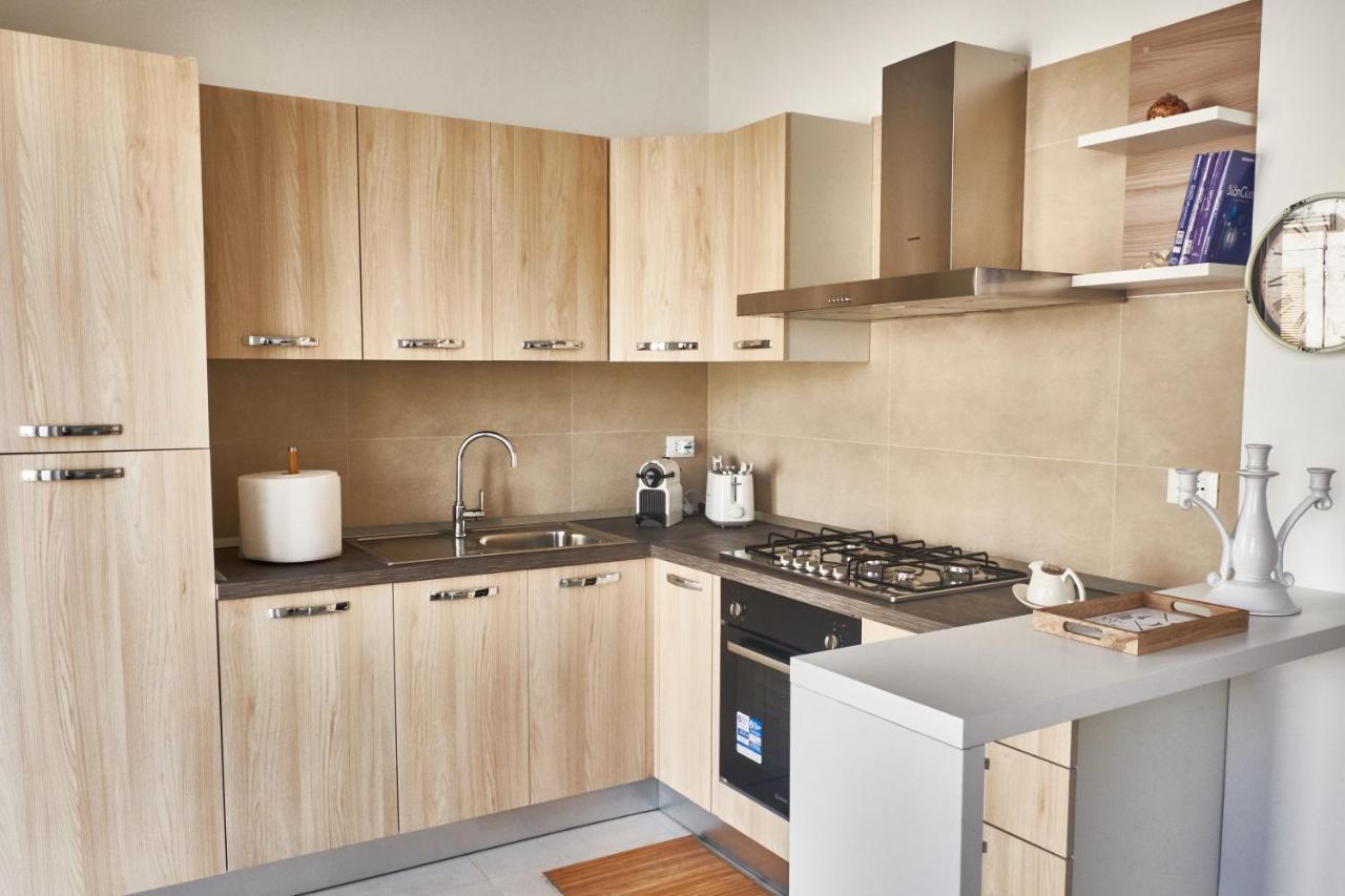 Equorum Delicious Suite - Ostuni Centro ภายนอก รูปภาพ